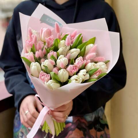 Ніжний букет тюльпанів з лагурусом «Моя радість», Квіти: Тюльпан, Лагурус
