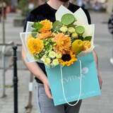 Photo of Bouquet «Sunny Lotus»