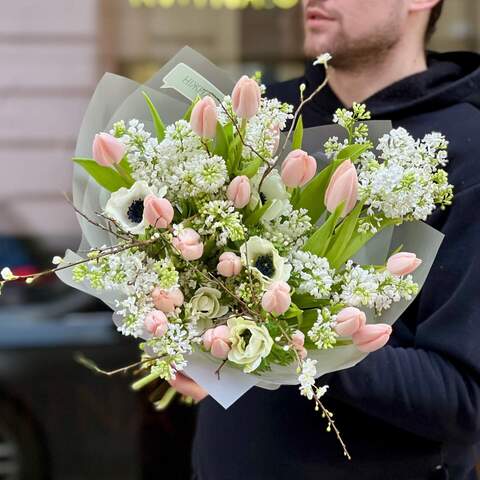 Delicate bouquet of Thijs Boots premium tulips, lilac and anemones «Spring luxury», Flowers: Tulipa, Syringa, Anemone, Prunus