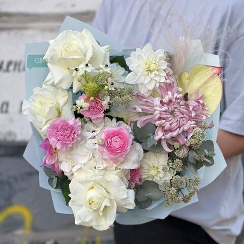 Bouquet «Sweet Natalie», Flowers: Hydrangea, Ranunculus, Rose, Chrysanthemum, Dahlia, Ornithogalum, Eucalyptus, Astrantia, Anthurium