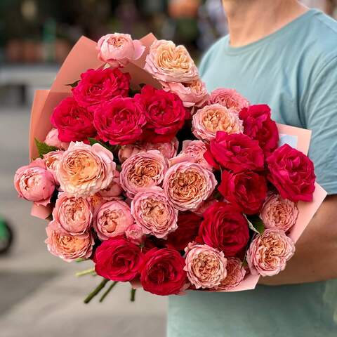 Bright bouquet of spray peony roses «Passionate Duet», Flowers: Rubus Idaeus, Peony Spray Rose