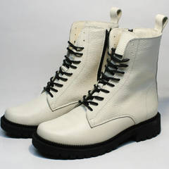 Кожаные ботинки на шнуровке женские зимние Ari Andano 740 Milk Black.