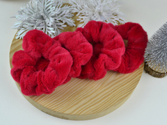 Резинки хутрові шиті червоні