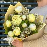 Photo of Cream bouquet with peonies and chamelatium «Sunny peony»