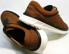 Кожаные коричневые кроссовки туфли мужские с перфорацией Vitto Men Shoes 1830 Brown White