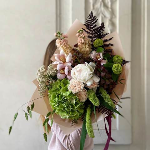 Bouquet «Flower Matcha Latte», Flowers: Setaria, Fritillaria, Tulipa, Matthiola, Hydrangea, Paeonia, Viburnum, Dianthus, Ozothamnus