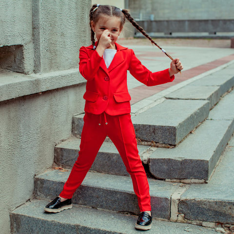 Дитячий, підлітковий літній брючний костюм в червоному кольорі для дівчинки