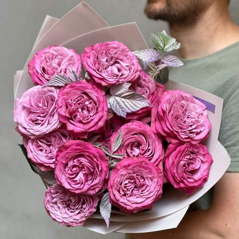 Exquisite bouquet of 13 Queen's Crown peony roses «Scent of Grapes», Flowers: Rubus Idaeus, Pion-shaped rose of Queens Crown variety, 13 pcs.