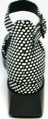 Танкетка босоножки женские с закрытой пяткой G.U.E.R.O G009-2461 White Dot.