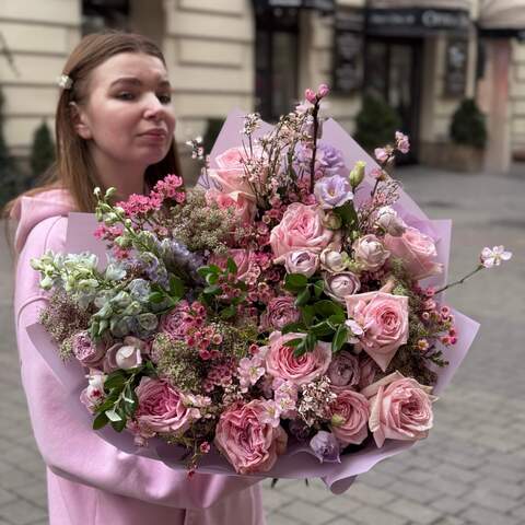 Photo of Luxurious bouquet with Pink O'Hara peony roses «Playful Venus»