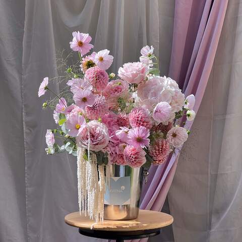 Flower bucket «Pink bubbles», Flowers: Pion-shaped rose, Hydrangea, Cosmos, Dahlia, Amaranthus, Eucalyptus