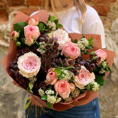 Bouquet «Morning Coffee», Flowers: Pion-shaped rose, Spiraea