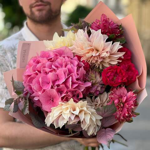 Bright bouquet with exclusive alstroemeria «Strawberry cloud», Flowers: Rubus Idaeus, Dahlia, Hydrangea, Bush Rose, Alstroemeria