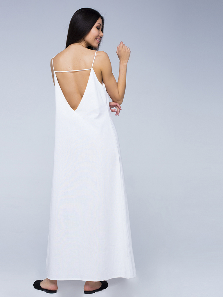 Платье белое льняное с открытой спинкой макси 