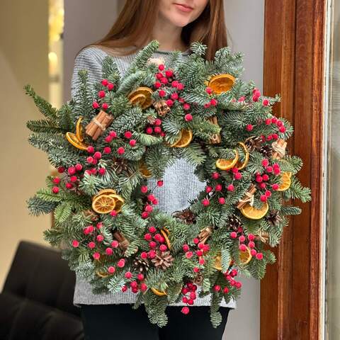 Sweet Christmas wreath «Citrus Christmas», Flowers: Nobilis, Cones, Cinnamon, Orange, Decor