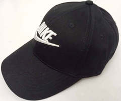 Модная кепка с козырьком Nike 1144 Black-White.