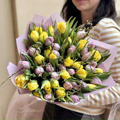 Photo of 51 peony-shaped tulips in a bouquet «Lavender Sun»