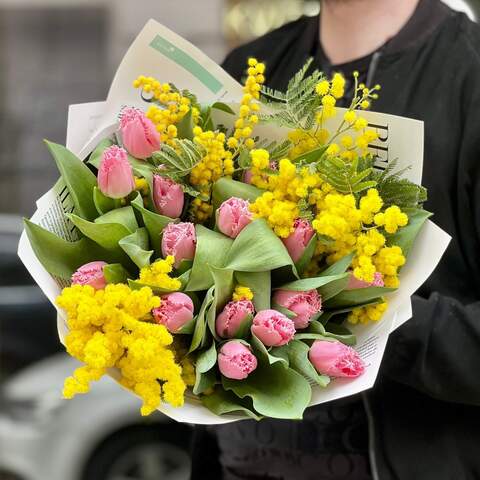 15 тюльпанов с мимозой в букете «Ароматное утро», Цветы: Тюльпан - 15 шт., Мимоза
