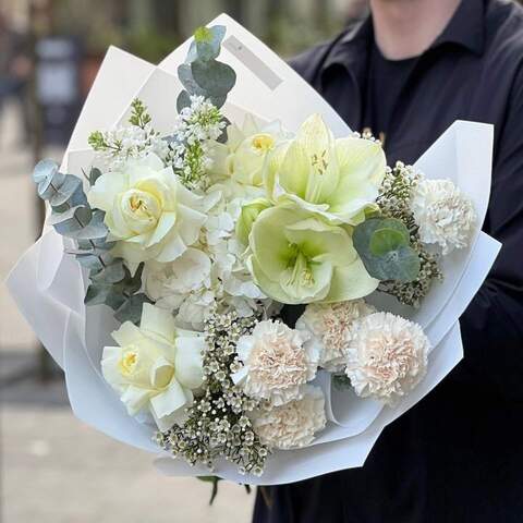 Bouquet «Mother-of-pearl chocolate», Flowers: Hydrangea, Hippeastrum, Rose, Eucalyptus, Chamelaucium, Dianthus, Syringa