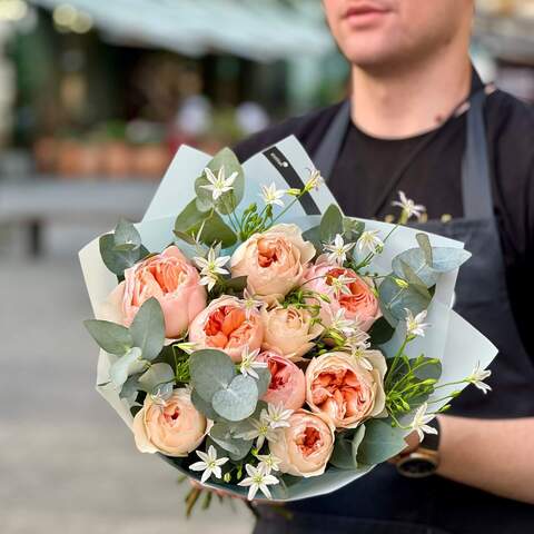 Bouquet of exquisite Juliet peony roses «Peach Dawns», Flowers: Pion-shaped rose, Eucalyptus, Triteleia