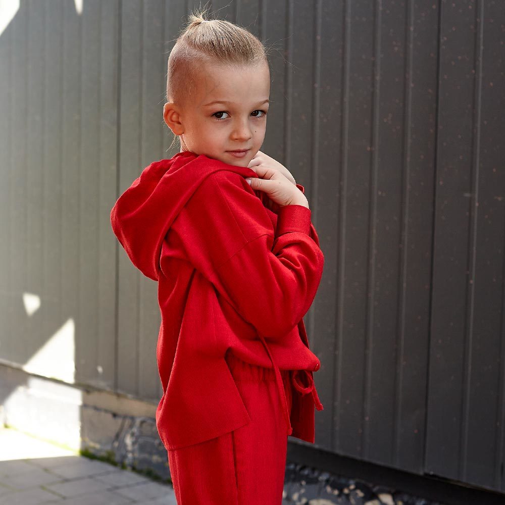 Дитячий костюм з льону для хлопчиків в червоному кольорі