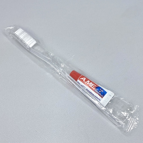 Зубной набор (зубная щетка +зубная паста в тюбике 3гр.)