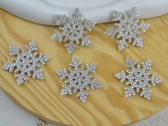 Фетрова сніжинка зі стразами №11