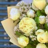 Photo of Cream bouquet with peonies and chamelatium «Sunny peony»