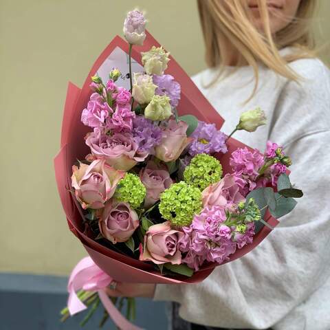 Bouquet «Fine», Flowers: Rose, Matthiola, Eustoma, Viburnum