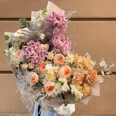 Bouquet «Lace pattern», Flowers: Chrysanthemum, Gypsophila, Pion-shaped rose, Dianthus, Matthiola, Freesia, Ozothamnus, Eucalyptus