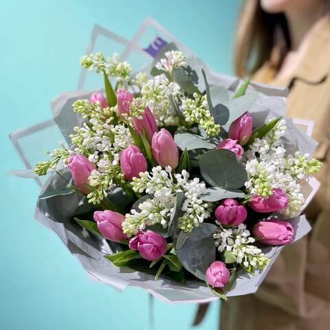 Bouquet «Crispy greetings», Flowers: Tulipa, Syringa, Eucalyptus
