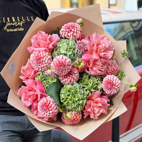 Bouquet «Coral melody», Flowers: Rose, Hydrangea, Paeonia