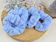 Резинки хутрові шиті блакитні