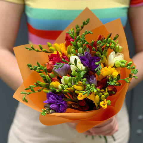 Bouquet of 21 freesias «Cheerful freesias», Flowers: Freesia