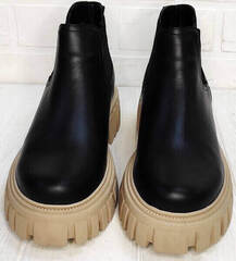Демісезонні черевики жіночі челсі. Чорні черевики на тракторній підошві. Шкіряні черевики напівчеревики Dalis Black Beige.