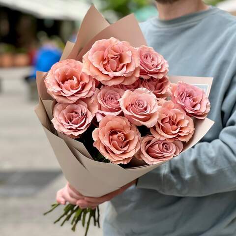 Photo of 15 Mocaccino roses in a bouquet «Mocha aroma»
