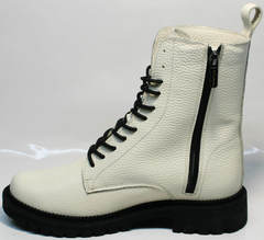 Белые ботинки женские зимние Ari Andano 740 Milk Black.