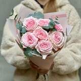 Photo of Aromatic bouquet of 7 Pink O'Hara roses «Fragrant Compliment»