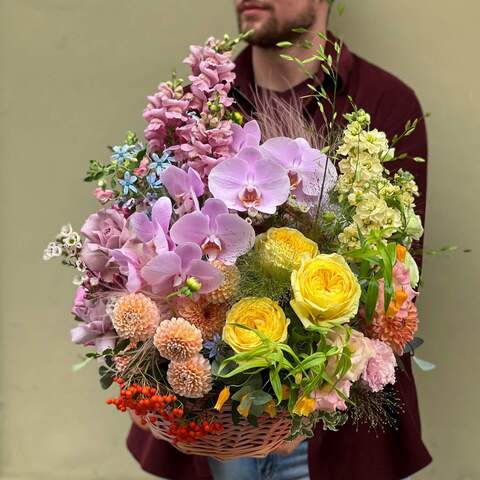 Flower Basket «Picturesque landscape», Flowers: Pion-shaped rose, Phalaenopsis, Antirinum, Dahlia, Eustoma, Sandersonia, Chamelaucium, Rose, Oxypetalum