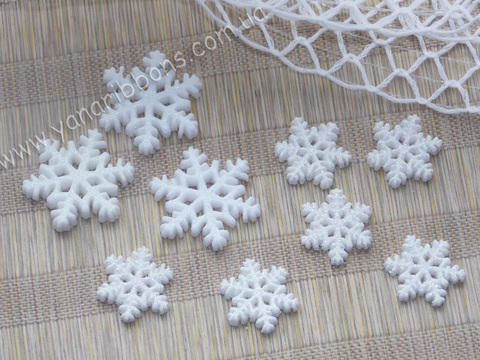 Пластиковый декор Белая снежинка с блестками
