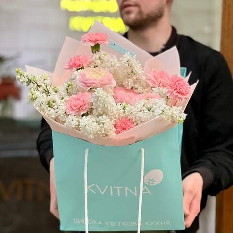 Photo of Extremely delicate fragrant bouquet «Strawberry souffle»