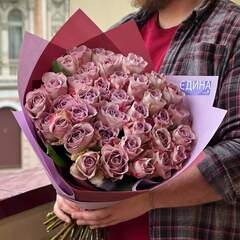 Букет із 35 троянд «Лавандова мить»