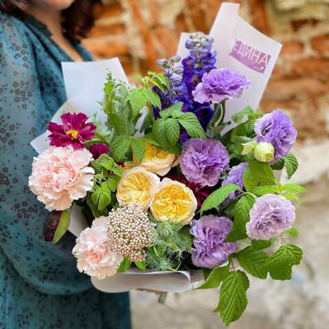 Букет «Мелодия цветов», Цветы: Роза пионовидная, Эустома, Диантус, Дельфиниум, Озотамнус
