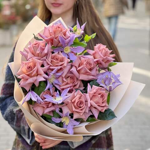 Bouquet «Amethyst dance», Flowers: Rose, Clematis