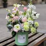 Photo of Spring composition with hydrangea and eustoma «Bright thoughts»