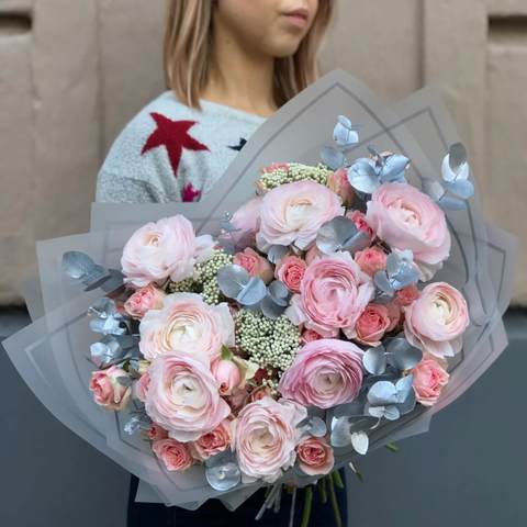 Bouquet with Ranunculus «Venus», You just look at these magic ranunculi, from one glance the heart beats.