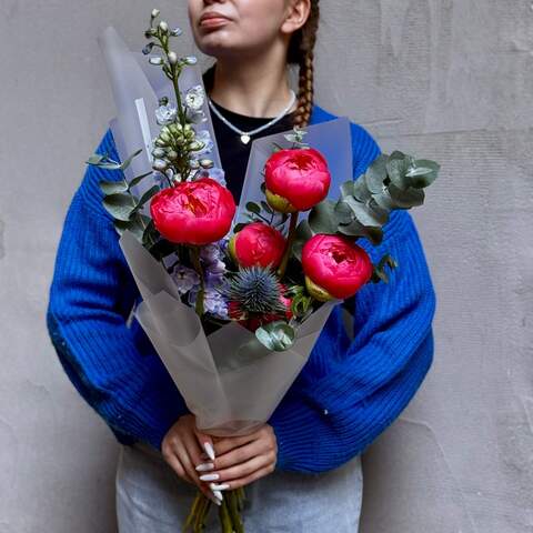 Photo of Bright bouquet with Coral Charm peonies «Blue Ray»