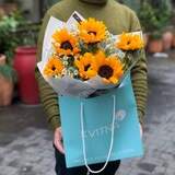 Photo of Field bouquet with sunflowers and tanacetum «Chamomile summer»