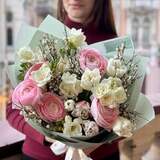 Photo of Exquisite white and pink bouquet with Lady Hanoi ranunculus «Fragrant March»