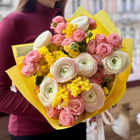 Photo of Fluffy spring bouquet with mimosa and ranunculus «Return to Sorrento»